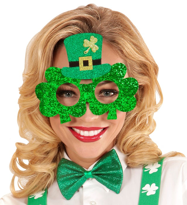 St. Patrick'S Day Shamrock Glasses With Mini Top Hat