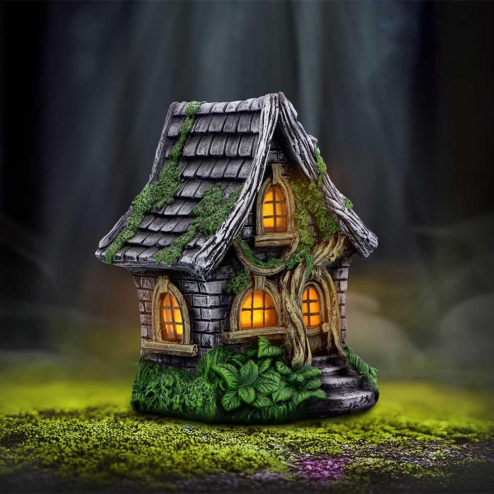 Curly Oak Manor Light Up Fairy House 15cm