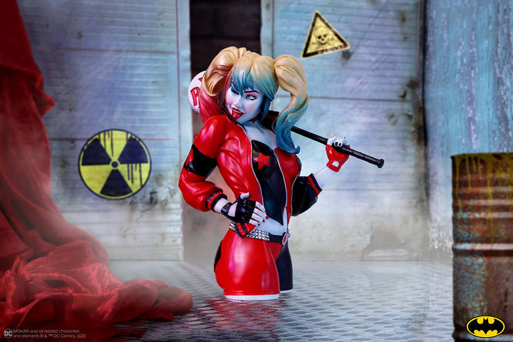 Harley Quinn Bust 30cm