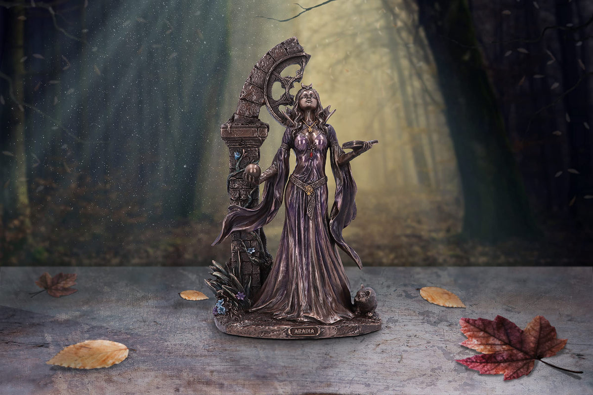 Aradia The Wiccan Queen of Witches Bronze Figurine 25cm 6