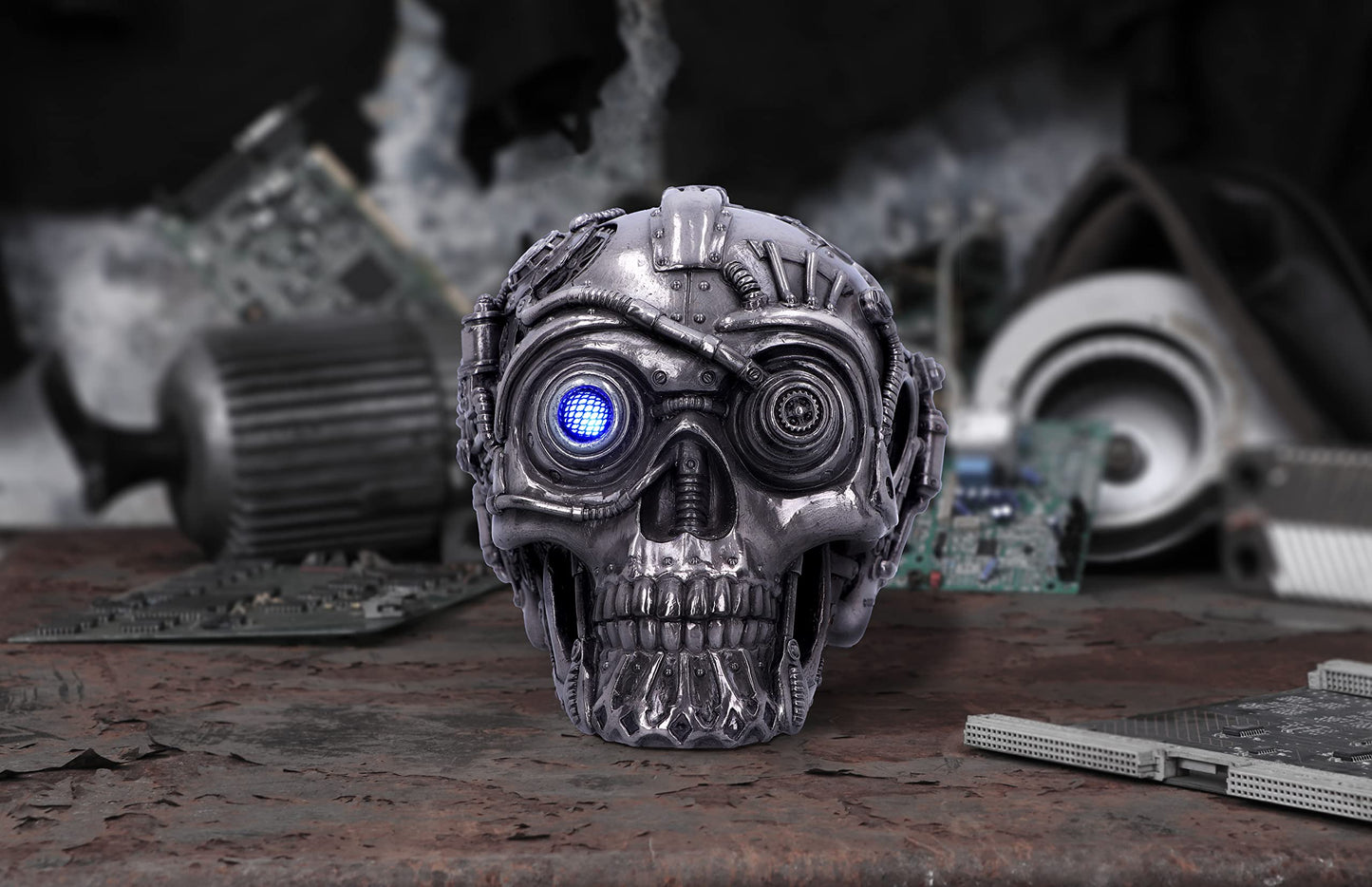 Cybertron Silver Skull 16.5cm 7