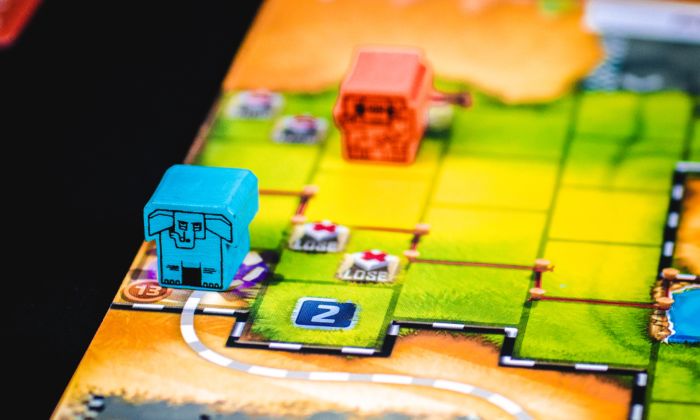 Cubitos Board Game Award Winning Dice Racing Game