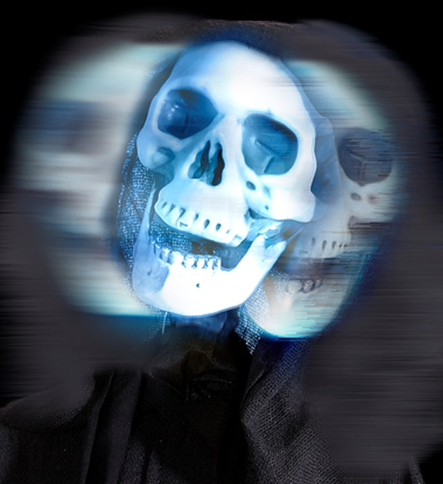 Sound Sensor Activated Animated Grim Reaper With Light-Up Turning Head &amp; Sound 162 Cm 