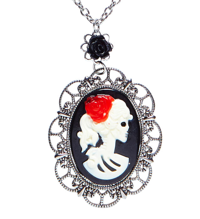 Necklace With Black Rose & Skull Cameo