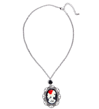 Necklace With Black Rose & Skull Cameo