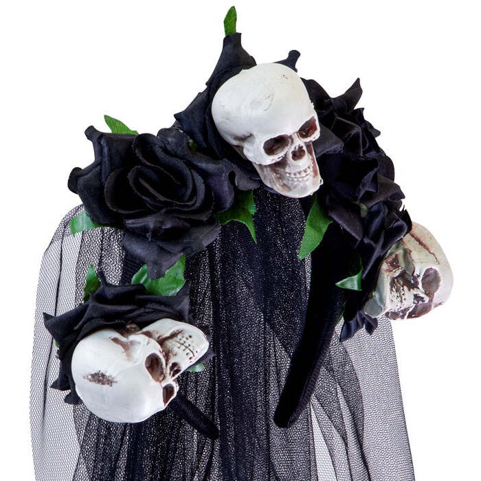 Skulls & Black Roses Bridal Veil