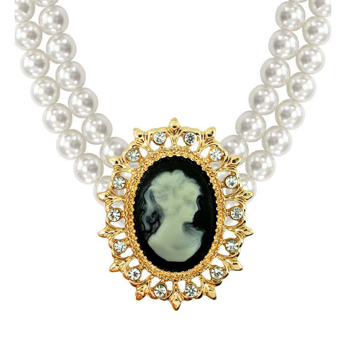 Cameo & Pearls Choker