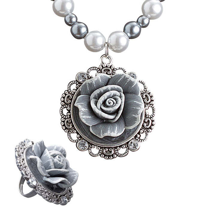 Baroque Pearls Necklace With Cameo Rose & Cameo Rose Ring With Strass Set