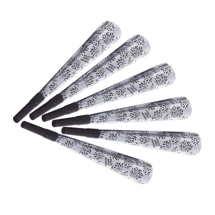 Set Of 6 Silver Feliz Año Nuevo Sounding Trumpets 25 Cm