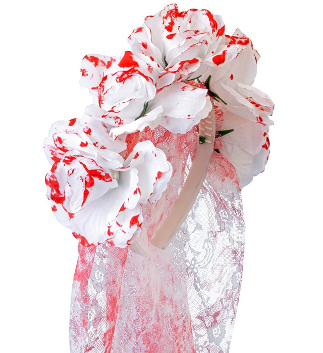 Bloody Bridal Veil With Roses