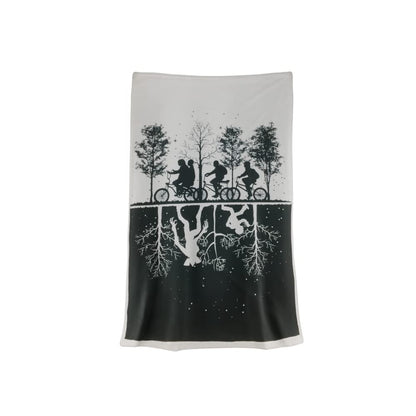 Stranger Things Soft To Touch Throw 100 x 150cm 2