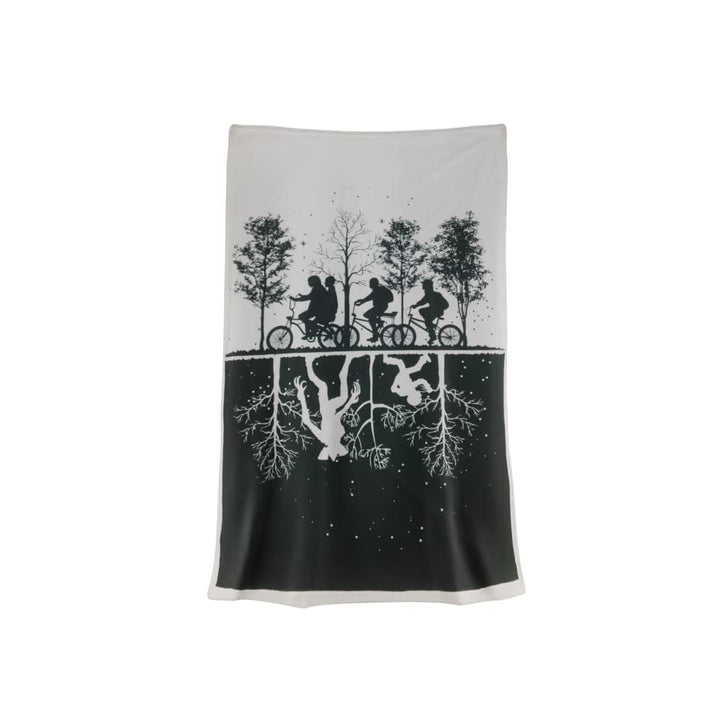 Stranger Things Soft To Touch Throw 100 x 150cm