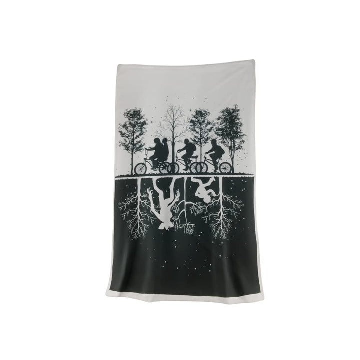 Stranger Things Soft To Touch Throw 100 x 150cm