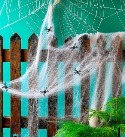 100 G White Spiderweb With 5 Spiders