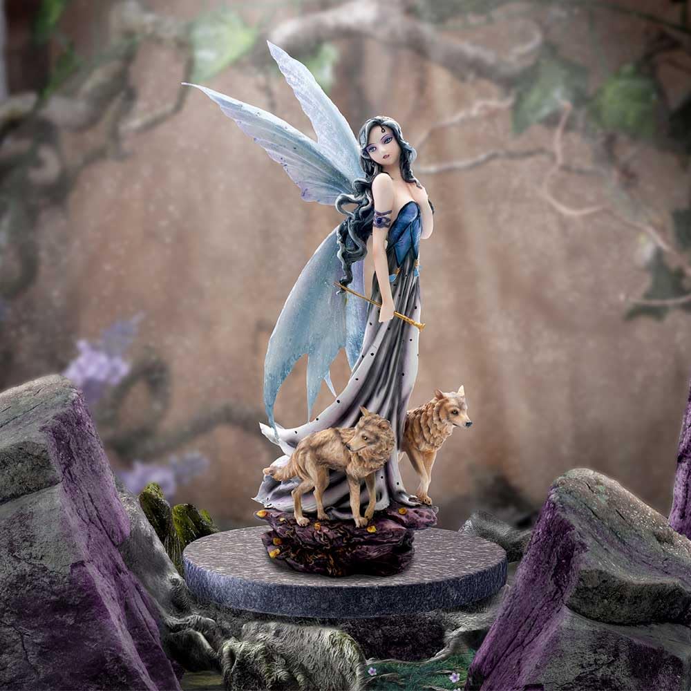 Lina Small Fairy Figurine with Wolves and Forest Detail 26.5cm 7
