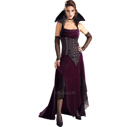 Vampira Costume 1