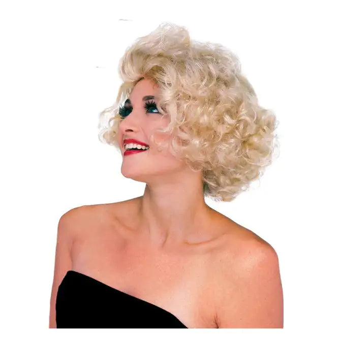 Hollywood Scarlet Marilyn Wig Blonde 1