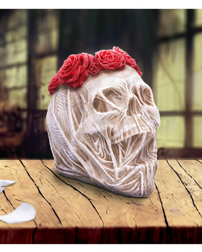 The Veil Skull Large 14.7cm 8