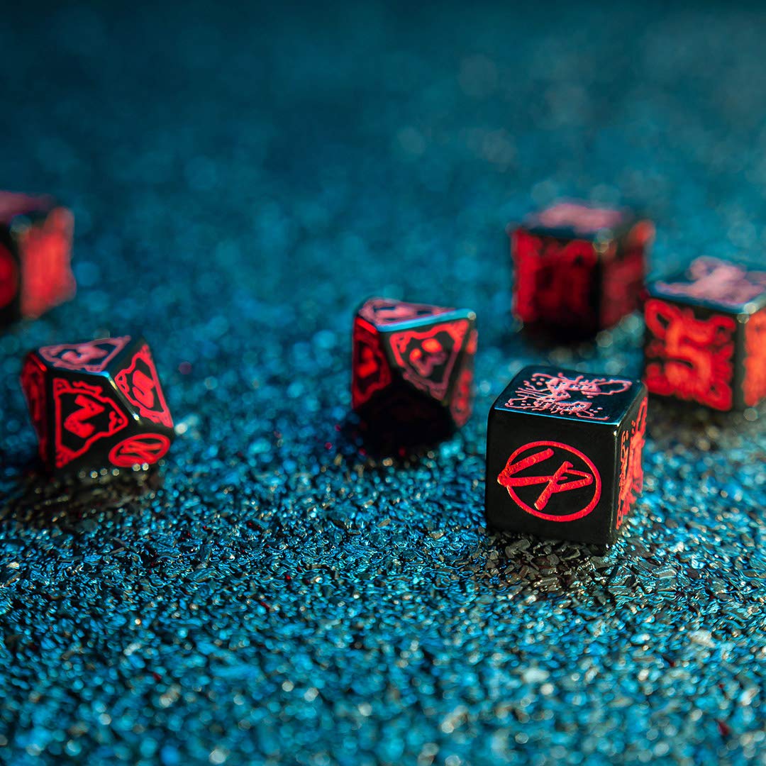 Q-Workshop Cyberpunk Red Essential Dice Set Black 4