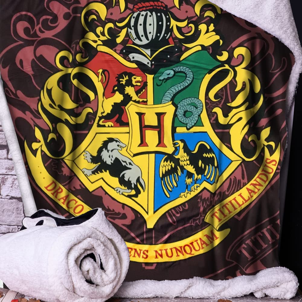 Harry Potter Hogwarts Crest Soft To Touch Throw 100 x 150cm 2