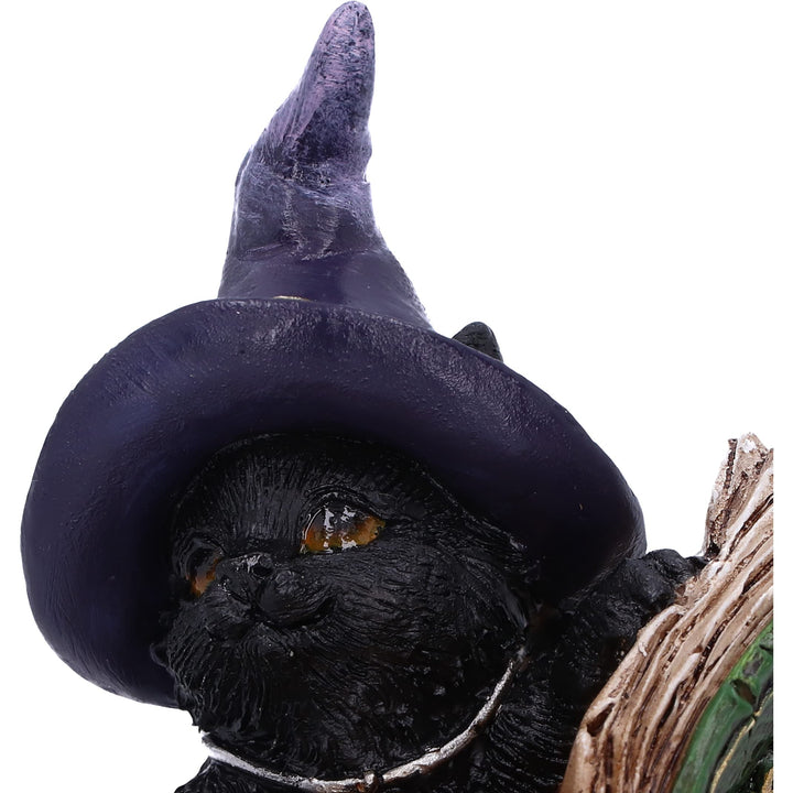 Kittys Grimoire Figurine in Green 8.2cm