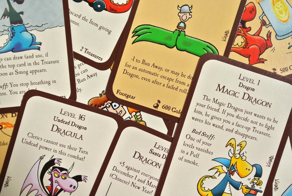 Steve Jackson Games Munchkin Dragons Card Game (Mini-Expansion) | 15 Cards | Adult, Kids, & Family Game | Fantasy Adventure Roleplaying Game | Ages 10+ | 3-6 Players | Avg Play Time 120 Min | from 2