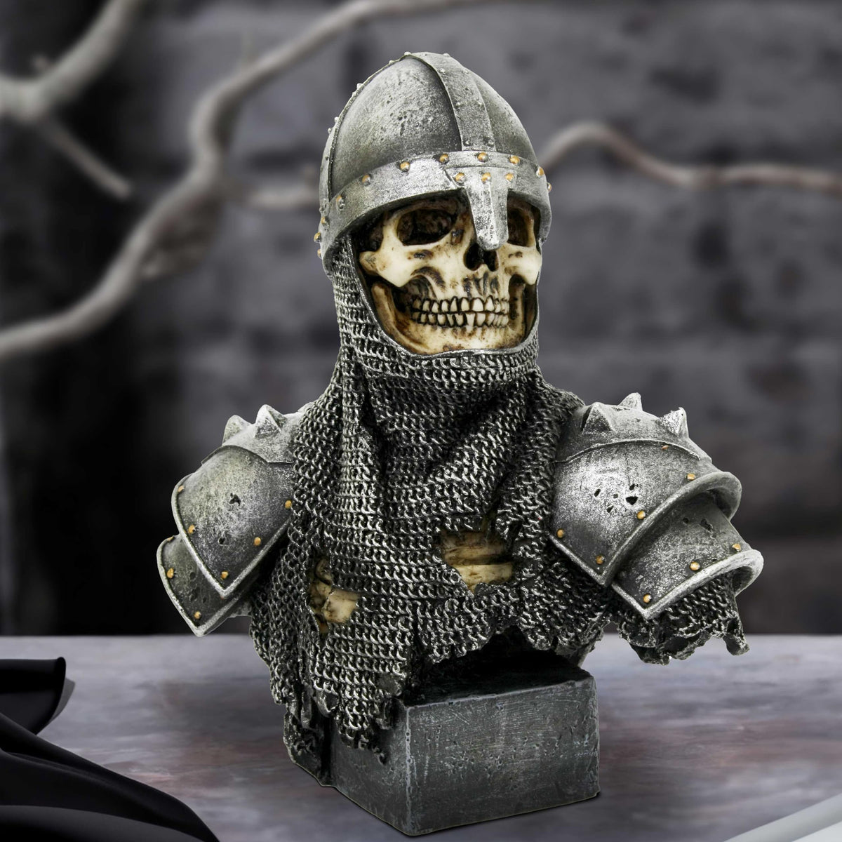 Into the Knight Skeleton Bust 19cm 5
