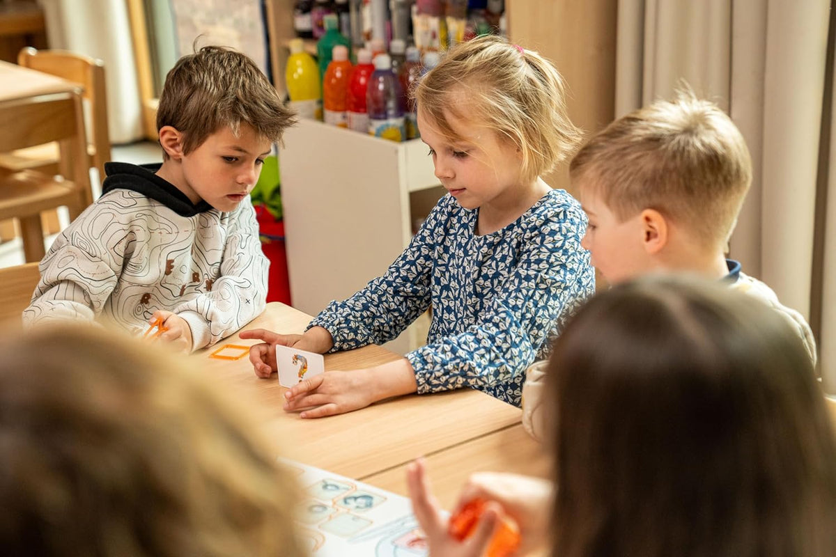 Concept Kids Animals Board Game