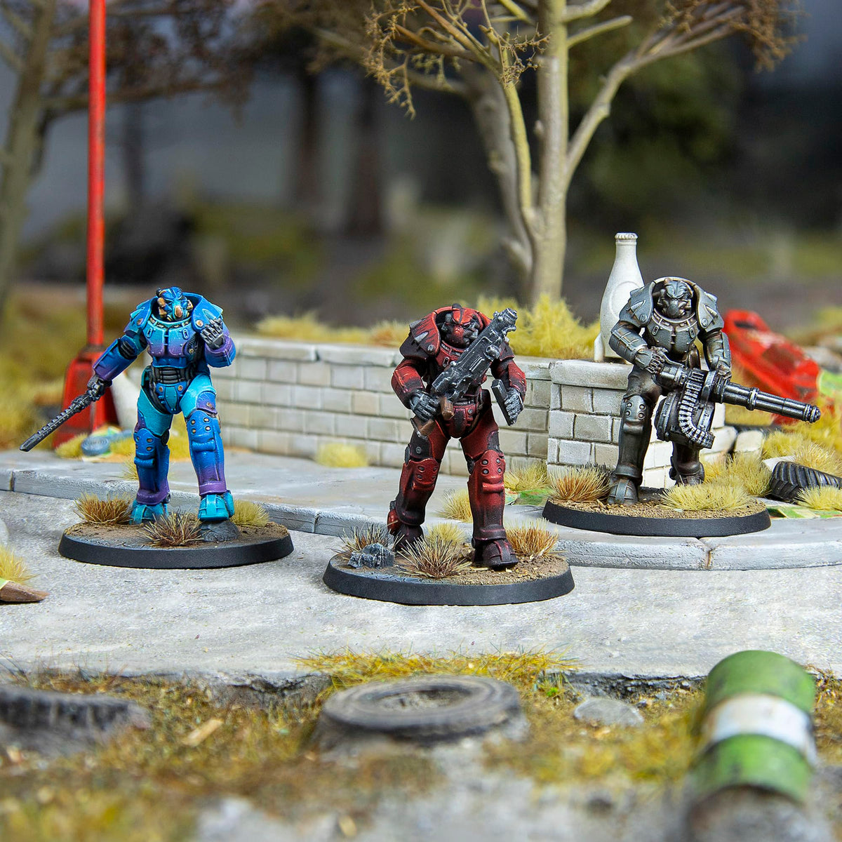 Modiphius Entertainment: Fallout: Wasteland Warfare - Unaligned: X-01 Power Armor - 3 Figures, Unpainted Miniatures, Scenic Bases, Tabletop Miniatures 3