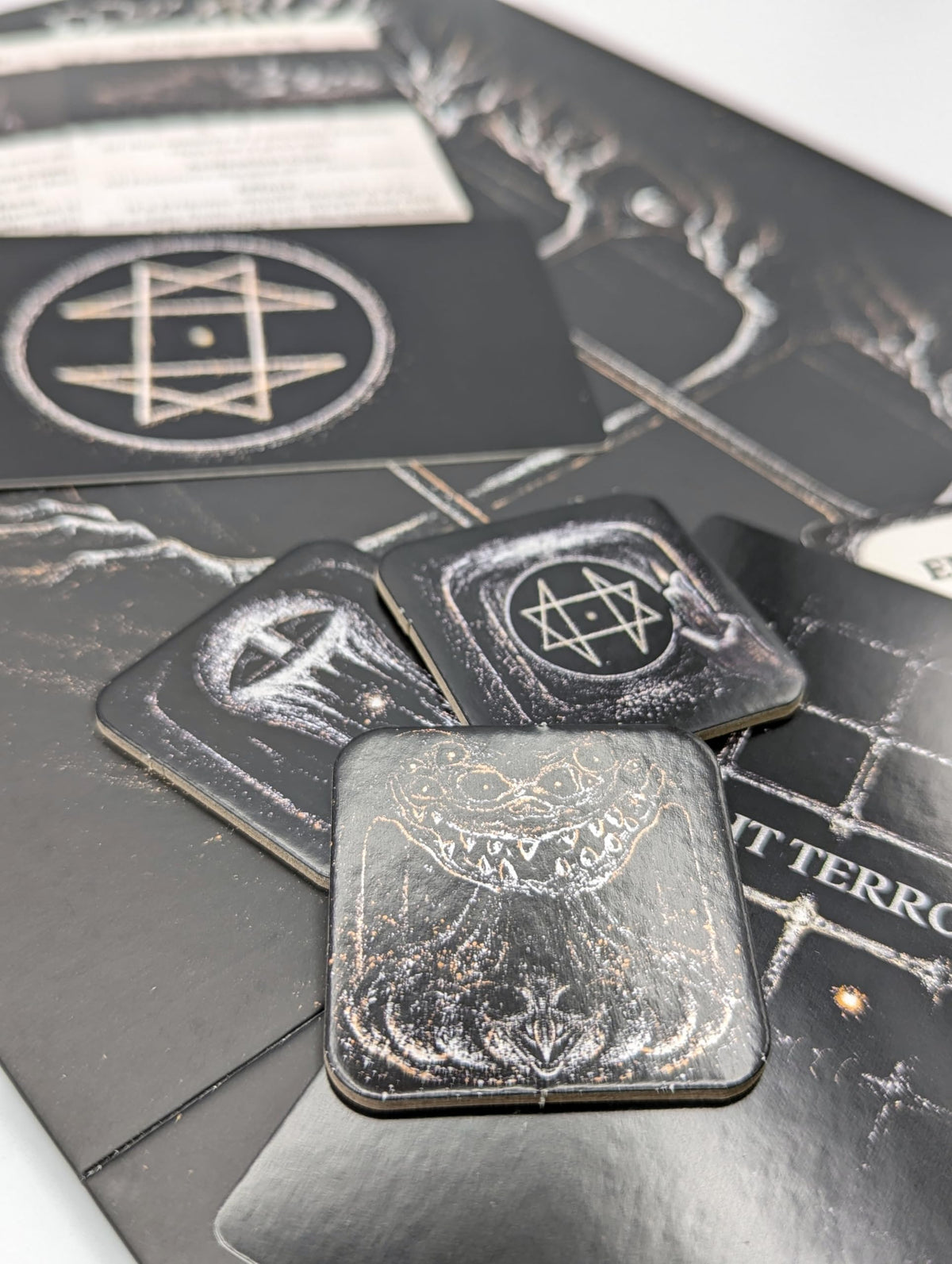 The Night Cage Shrieking Hollow Board Game by Smirk and Dagger 4