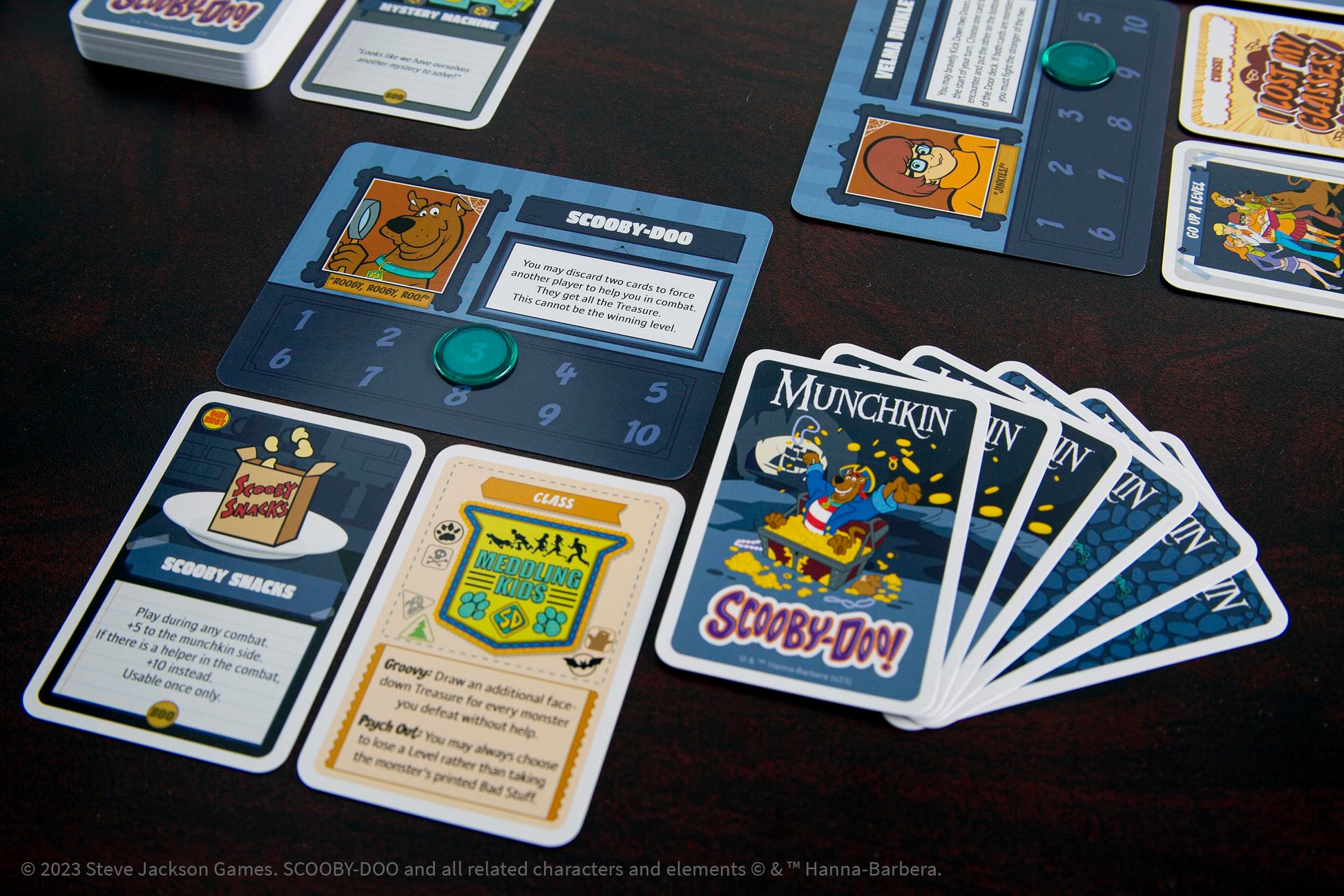 Munchkin Scooby-Doo Card Game | Based on The Steve Jackson Munchkin Series | Featuring Scooby-Doo and Mystery Inc. Characters | Officially Licensed Card Game 7