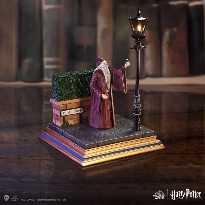 Harry Potter Privet Drive Light Up Figurine 18.5cm