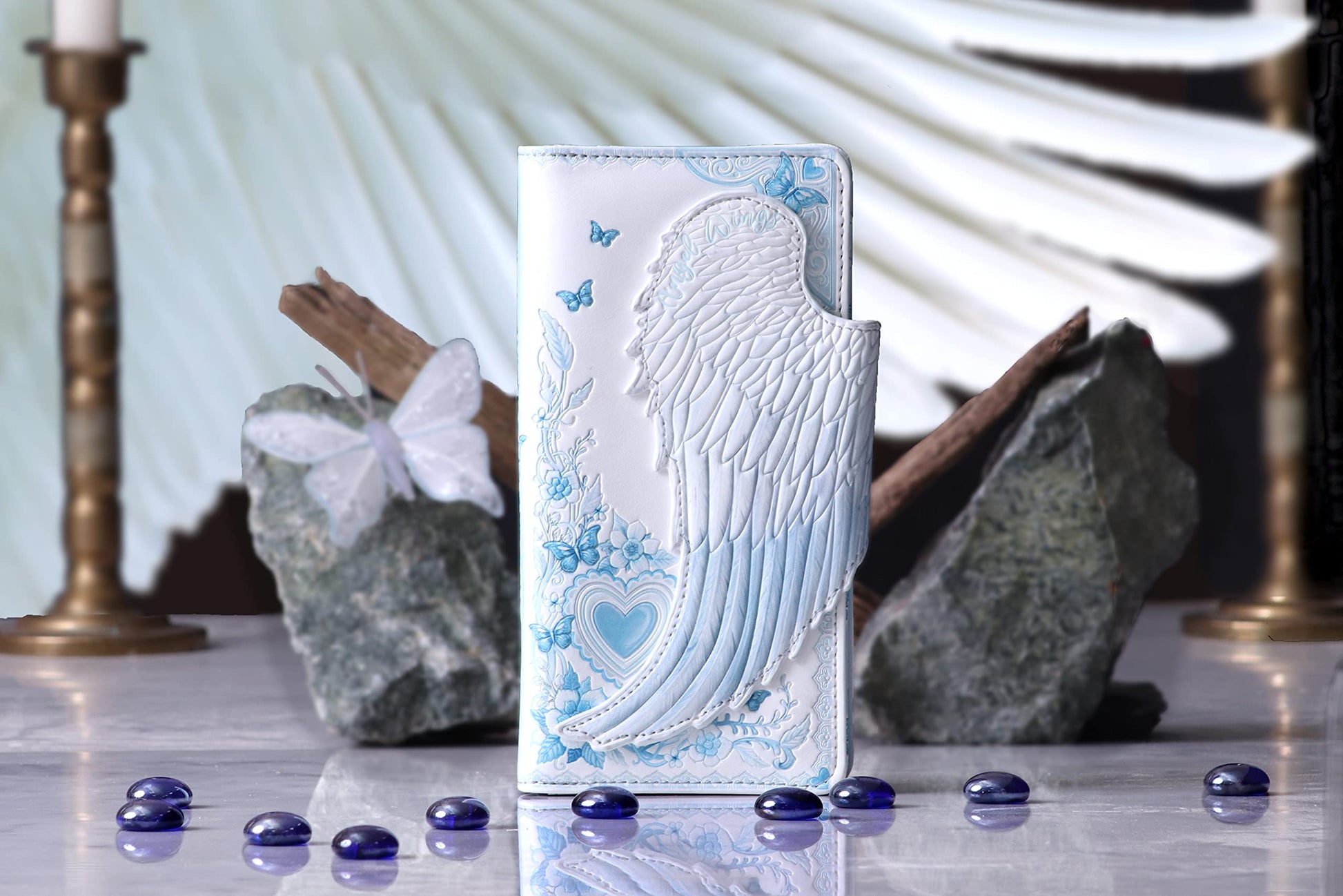 White Angel Wings Embossed Purse 18.5cm 6