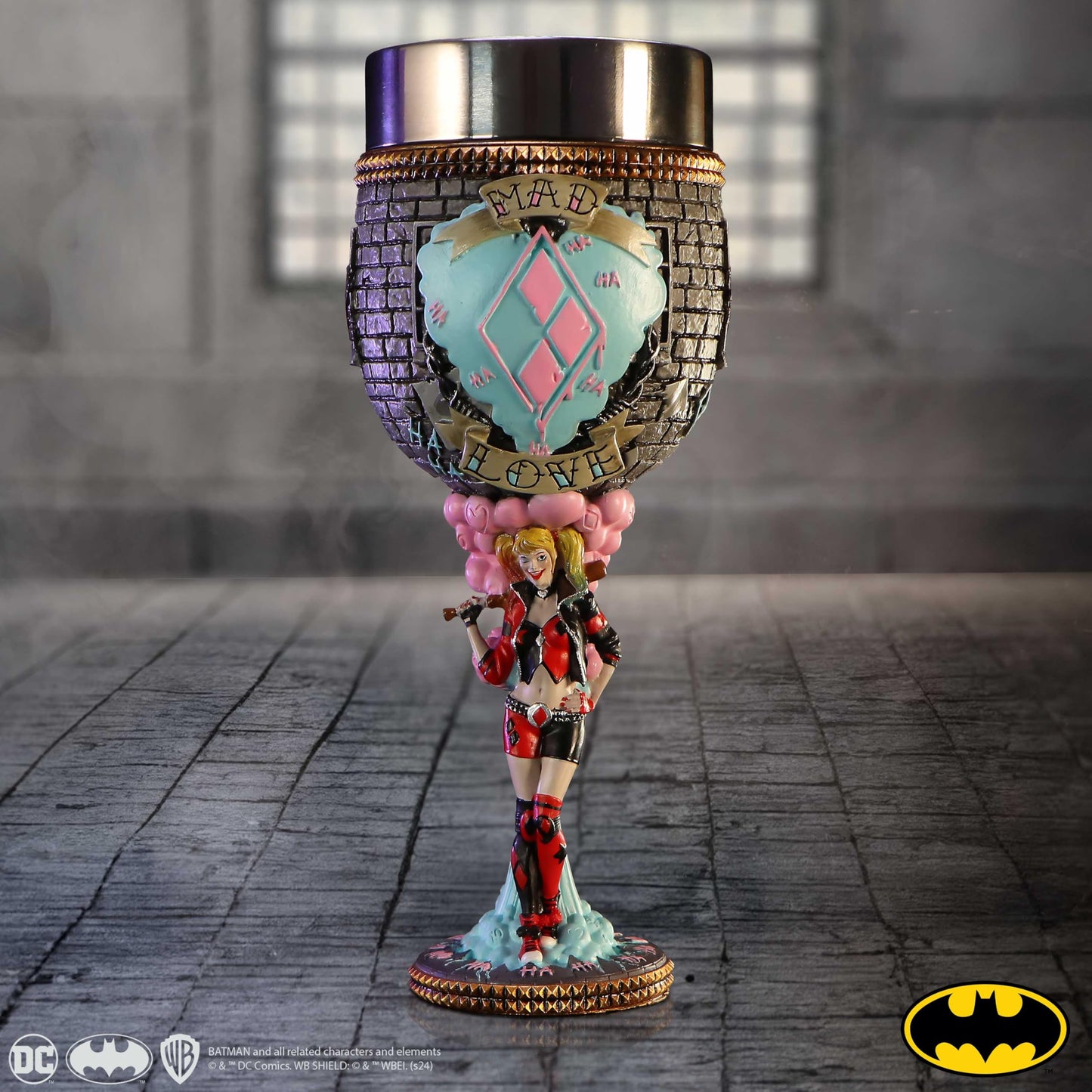 DC Harley Quinn Goblet 20cm 6