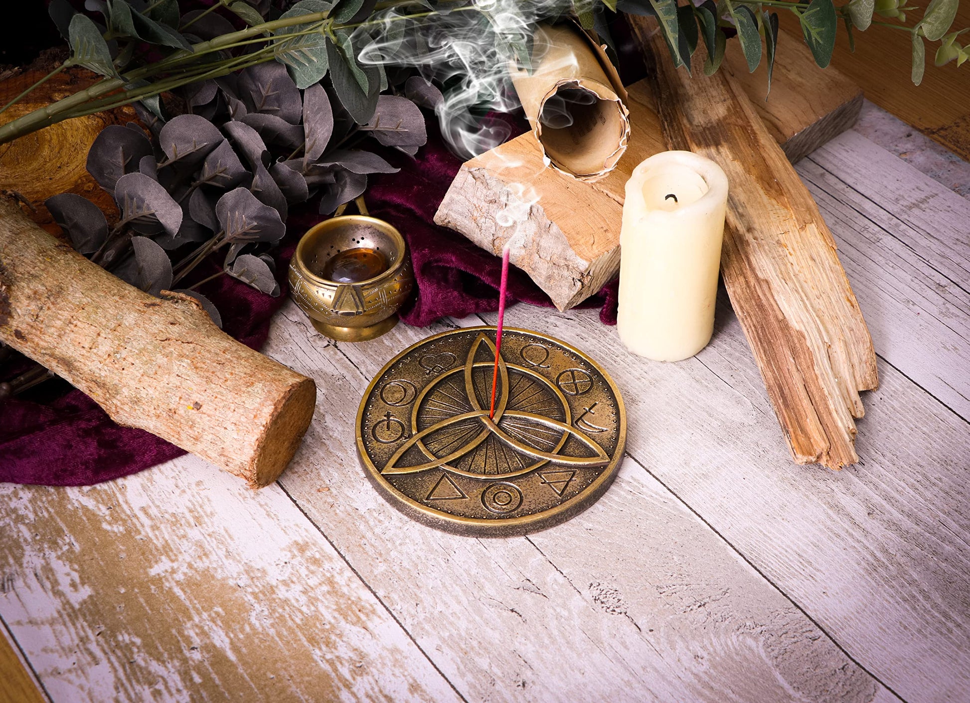 Set of Four Triquetral Scent Incense Burners 12.5cm 5