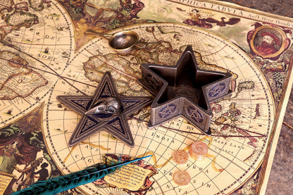 Pentagram Raven Box 16.5cm 8