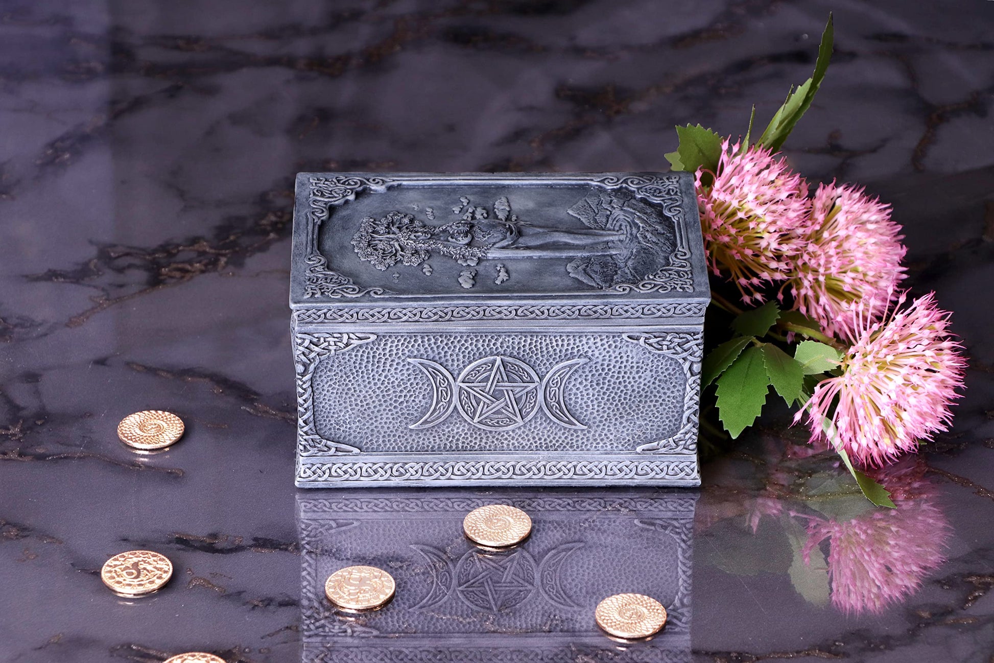 Mother Earth Box 15.5cm 6