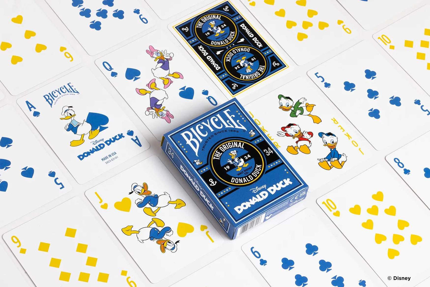 Bicycle Disney Donald Duck Board Game by Carta Mundi 4