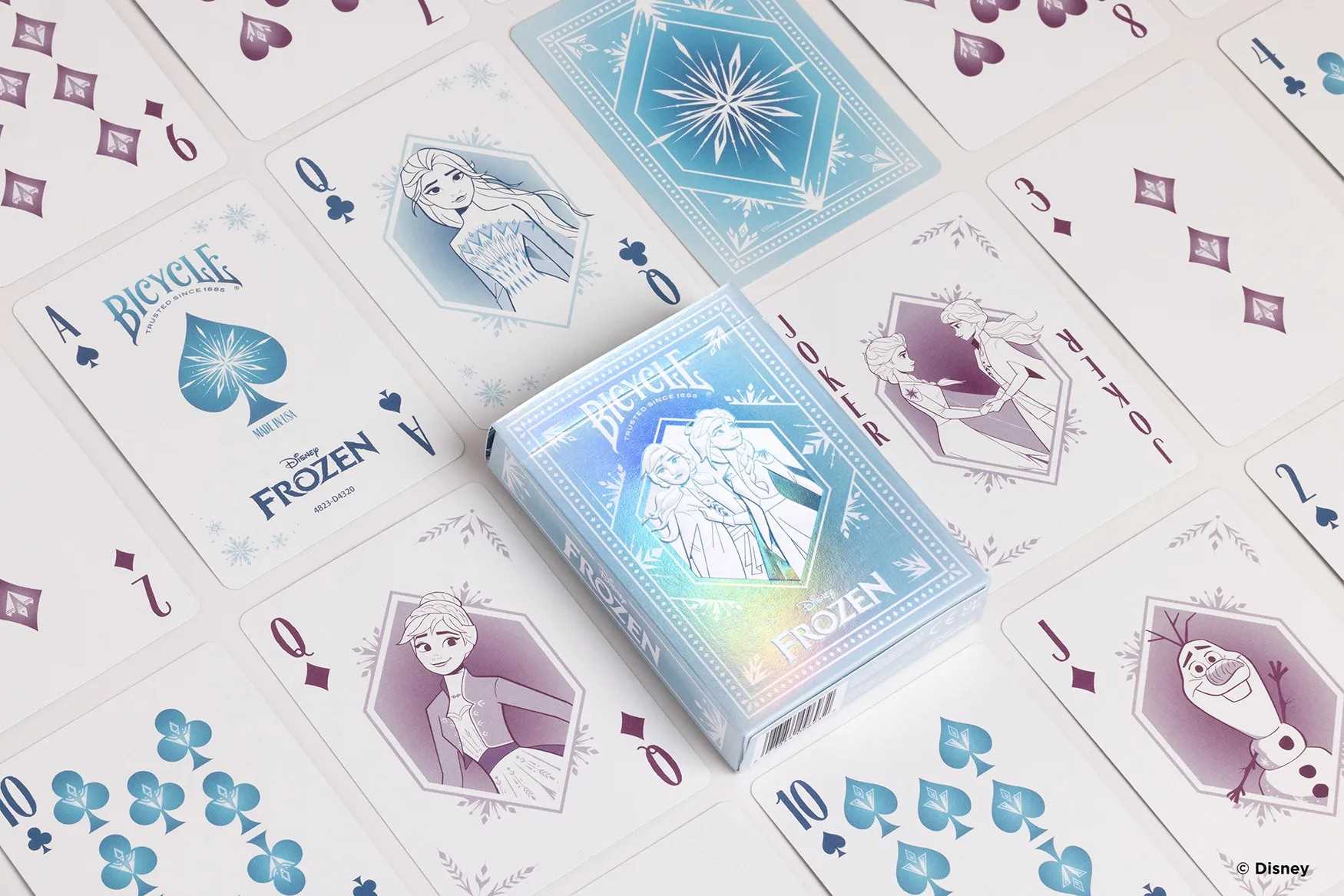 Bicycle Disney Frozen Board Game by Carta Mundi 4