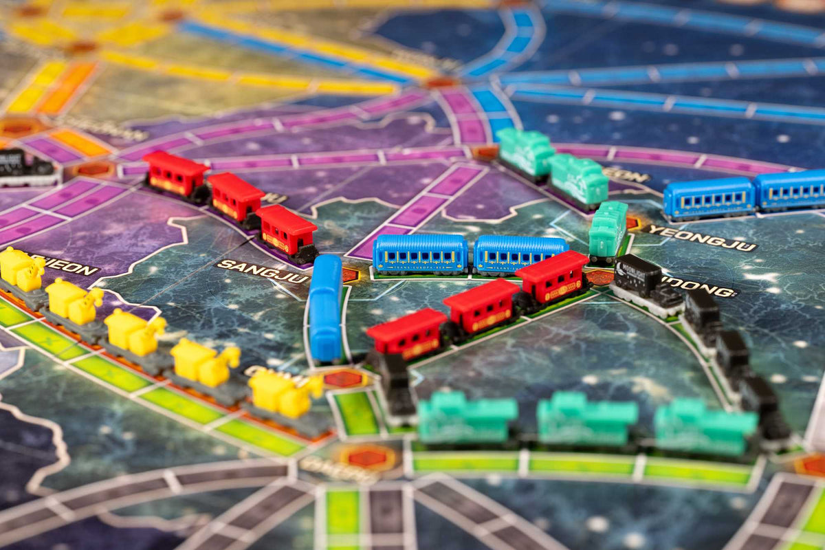Ticket to Ride 20th Anniversary Deluxe train set Display 6