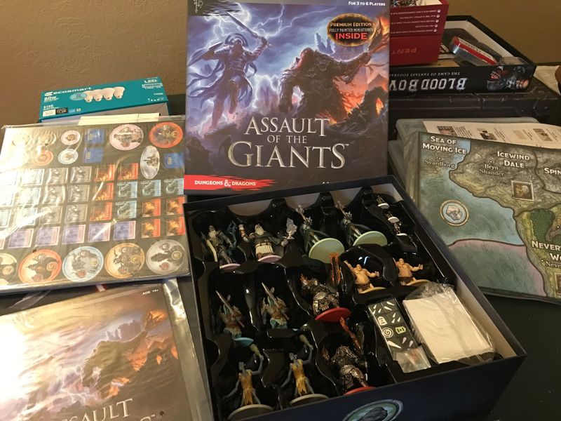 Dungeon & Dragons Assault of the Giants Board Game Premium Painted Edition_5