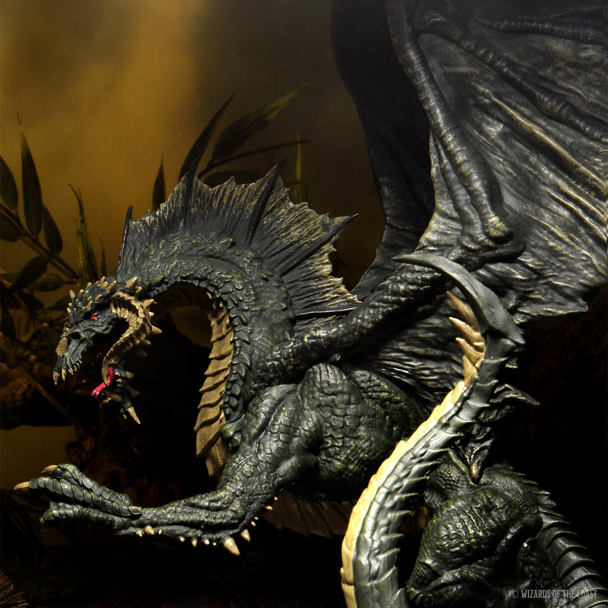 Dungeons and Dragons D&D Icons of the Realms Adult Black Dragon Premium Figure 15
