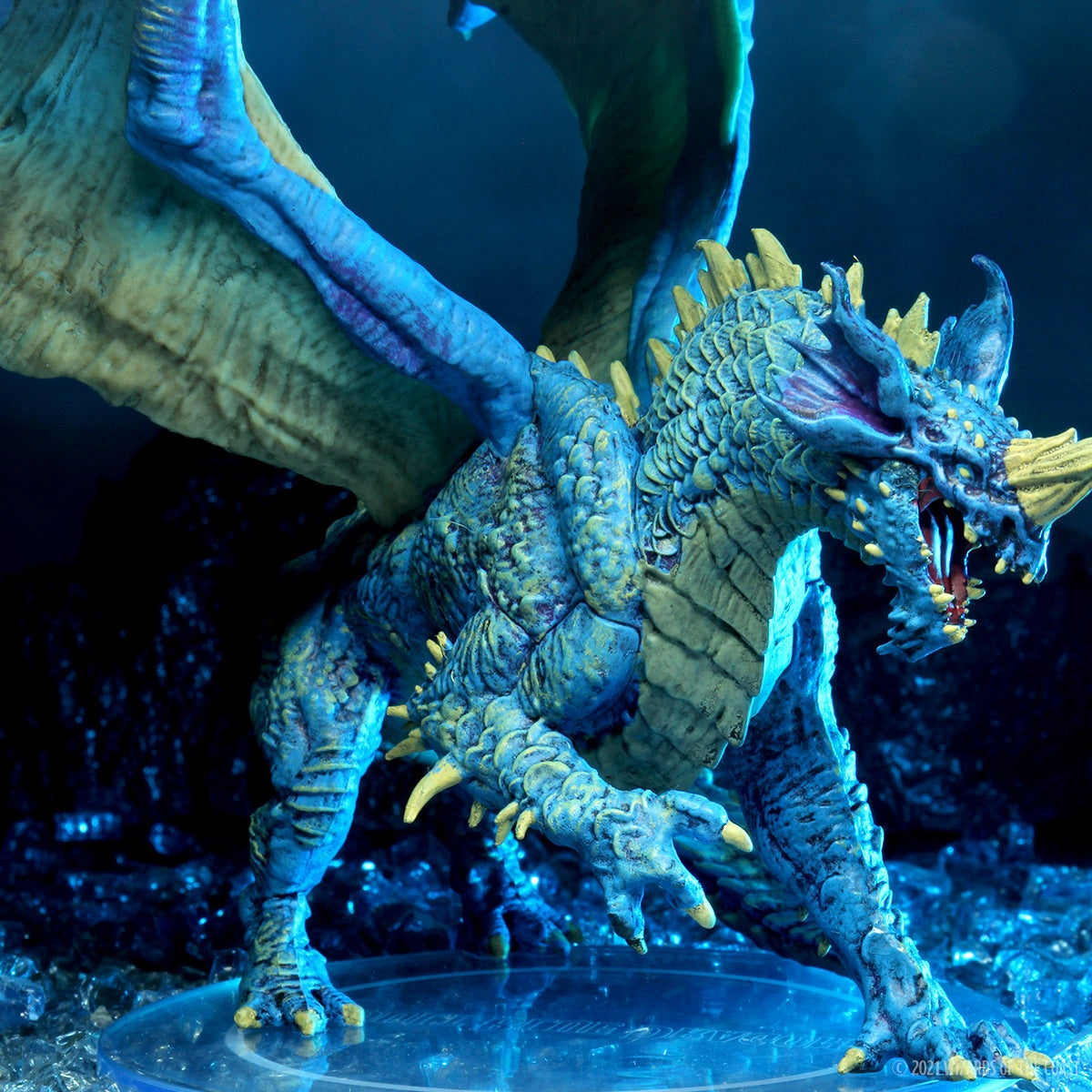 Dungeons and Dragons D&D Icons of the Realms Adult Blue Dragon Premium Figure 26
