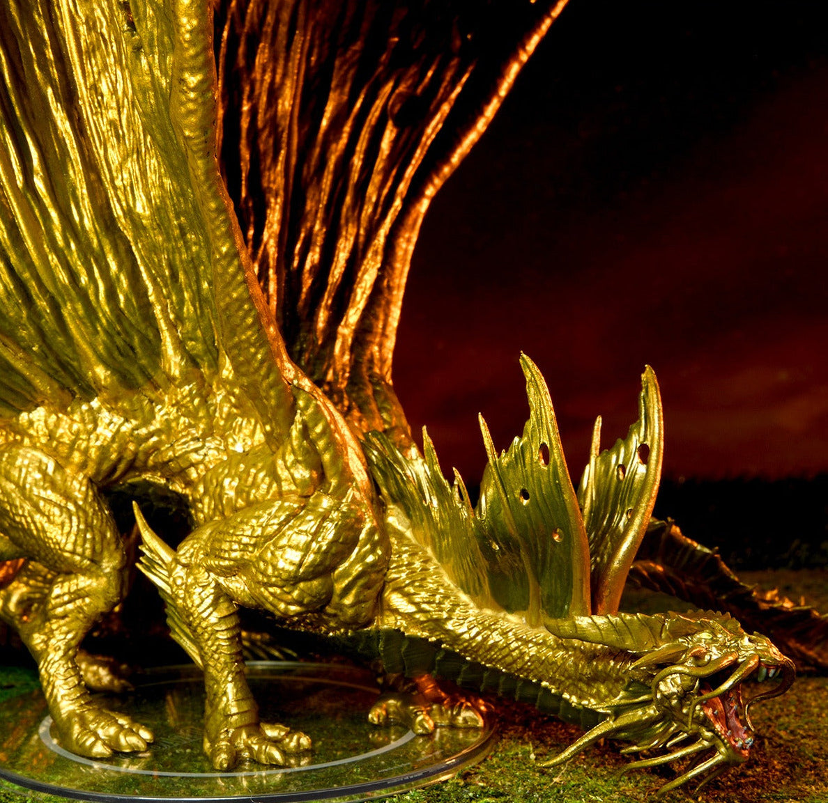 Dungeons and Dragons D&D Icons of the Realms Adult Gold Dragon Premium Figure 20