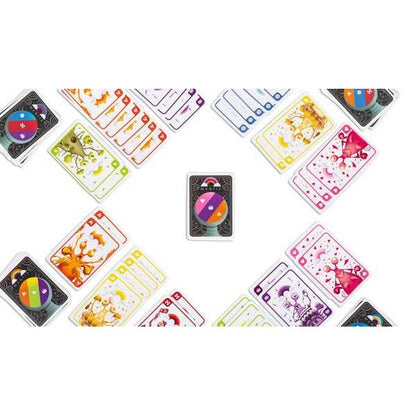 Mantis Card Game by Exploding Kittens 4
