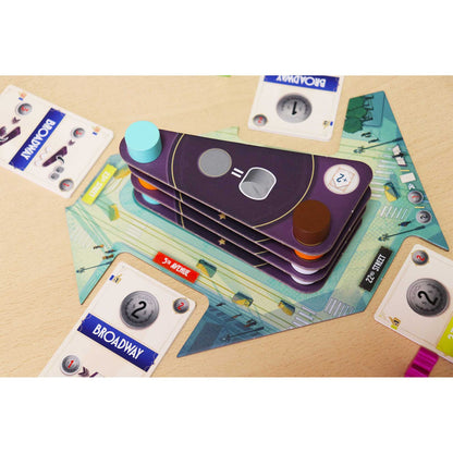 Flatiron Board Game by Ludonova 2