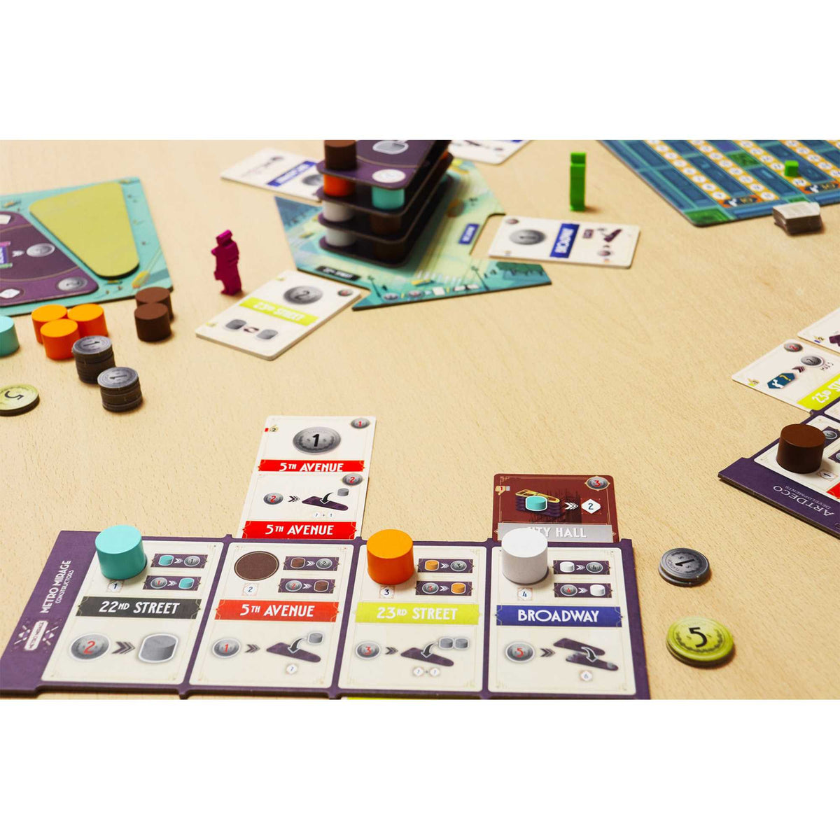 Flatiron Board Game by Ludonova 3