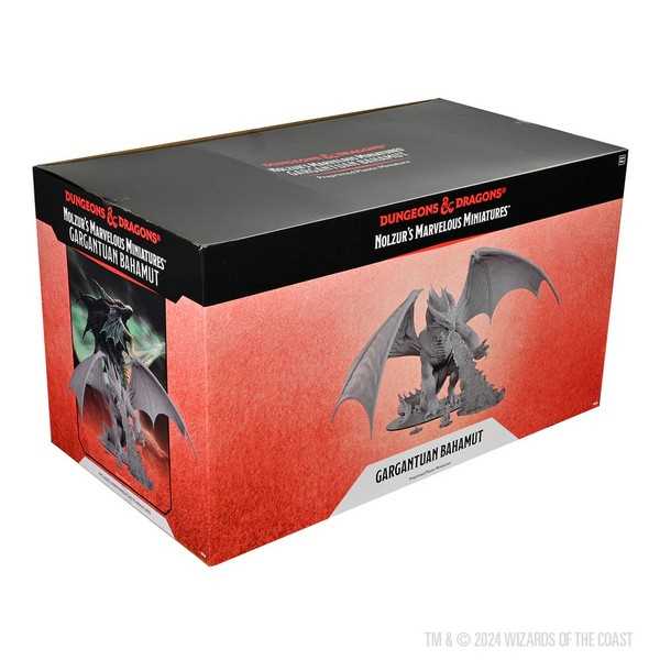 D and D Nolzurs Marvelous Miniatures Gargantuan Bahamut 1