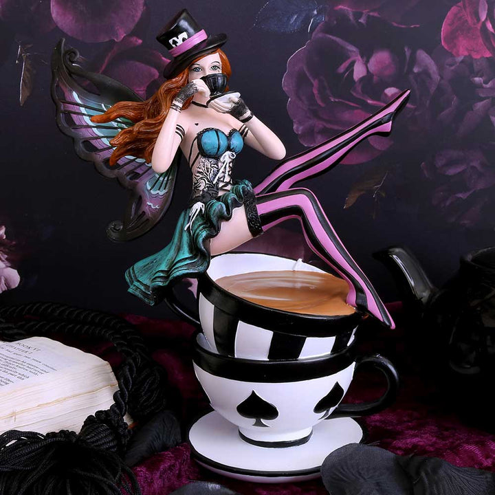 Hatter with Teacup 16cm Wonderland Fairy Resin Statue