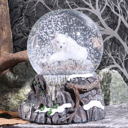 Guardian of the North Wolf Snowglobe 14.5cm 8